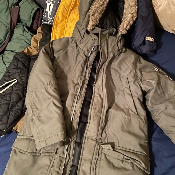 Bundle of size 5 jackets for winter vests and light jackets too - Picture 5 of 6